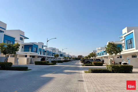 Купить таунхаус в Дубае: 4 спальни, 144м², № 95747 - фото 15