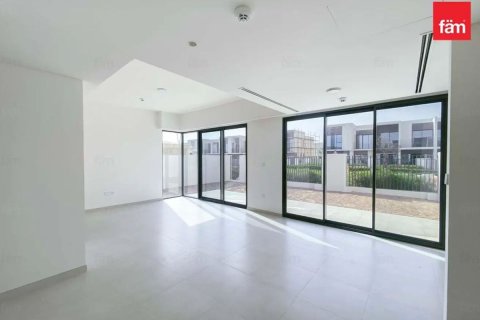 Вилла в Дубае, 4 спальни, 257.5м², № 114964