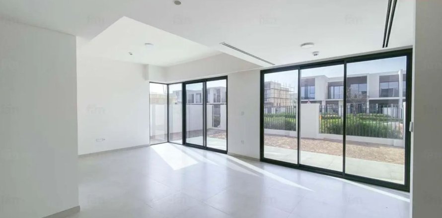 Вилла в Дубае, 4 спальни, 257.5м², № 114964