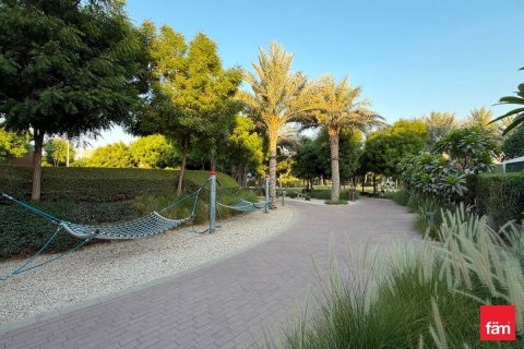 Townhouse in Dubai 3 bedrooms, 141.7 sq.m. № 114960 - photo 10