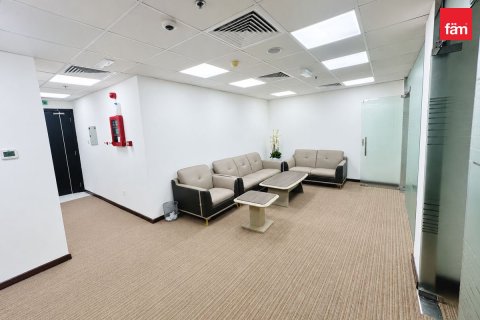 Oficina en Business Bay, Dubai, 67.4 m², № 141556 - foto 2