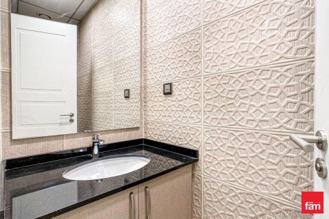 Купить квартиру в Дубае: 2 спальни, 142.5м², № 90210 - фото 18