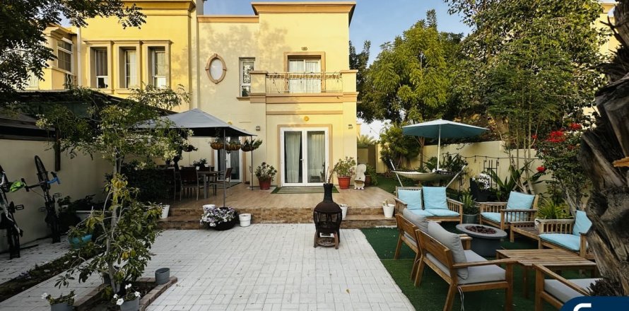 Вилла в Springs 11, The Springs, Дубай, 3 спальни, 210м², № 76048