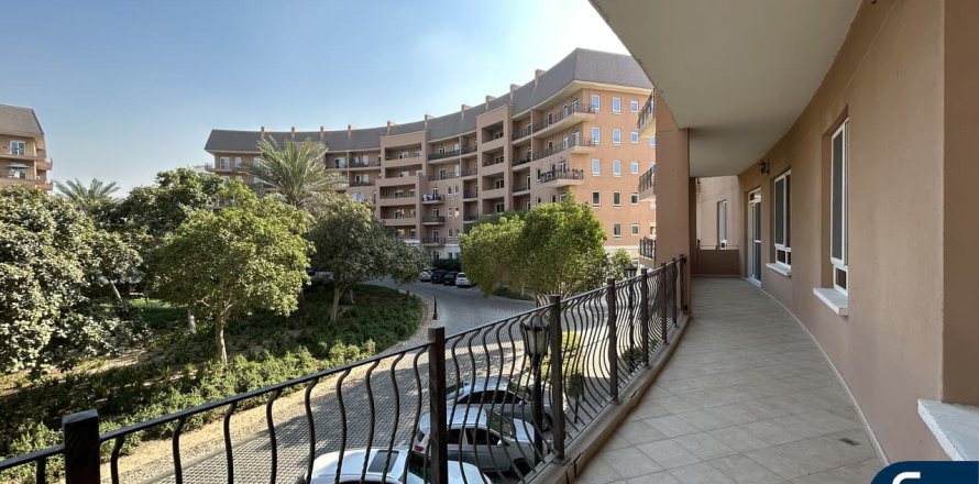 Appartement à Motor City, Dubai, 3 chambres, 211 m², № 76047