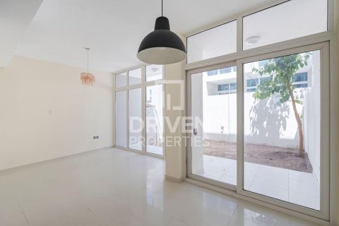 Villa à DAMAC Hills (Akoya by DAMAC), Dubai, 3 chambres, 112 m², № 19828 - photo 3
