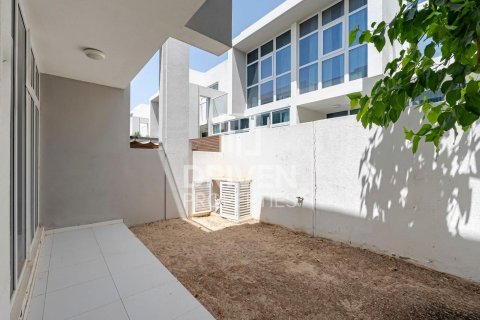 Villa à DAMAC Hills (Akoya by DAMAC), Dubai, 3 chambres, 112 m², № 19828 - photo 14