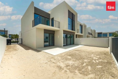 Townhouse in Dubai 4 bedrooms, 257.5 sq.m. № 47868 - photo 2