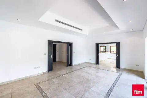 Villa en Al Furjan, Dubai, 3 dormitorios, 600 m², № 47865 - foto 1