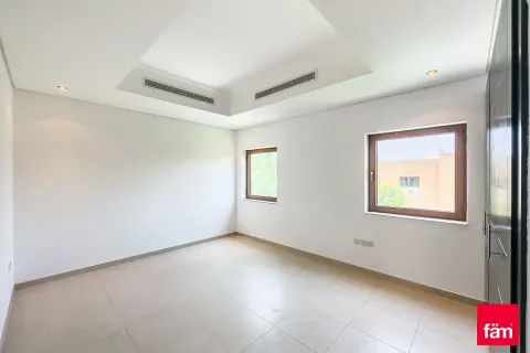 Villa en Al Furjan, Dubai, 3 dormitorios, 600 m², № 47865 - foto 4