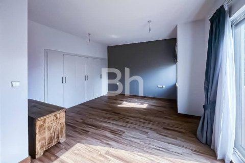 Townhouse in Dubai Sports City, Dubai 4 bedrooms, 250 sq.m. № 57903 - photo 8