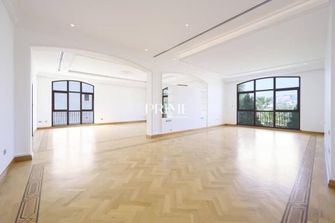 Villa in Emirates Hills, Dubai 6 bedrooms, 2124 sq.m. № 57900 - photo 26