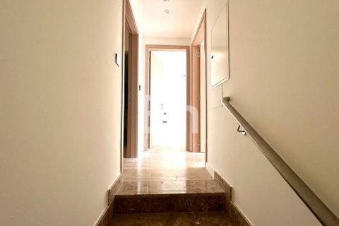 Townhouse in Dubai Land, Dubai 3 bedrooms, 140 sq.m. № 57902 - photo 11