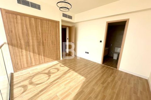 Townhouse in Dubai Land, Dubai 3 bedrooms, 140 sq.m. № 57902 - photo 5