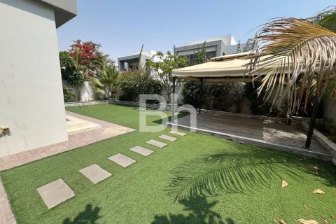 Villa en Dubai Hills Estate, Dubai, 3 dormitorios, 288 m², № 57901 - foto 15