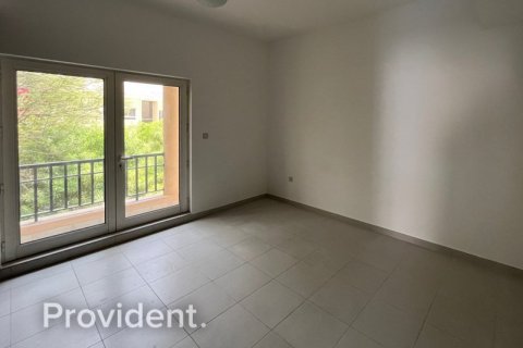 Villa en The Villa, Dubai, 5 dormitorios, № 2397 - foto 16
