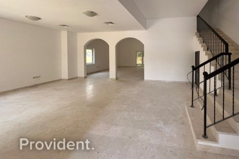 Villa en The Villa, Dubai, 5 dormitorios, № 2397 - foto 5