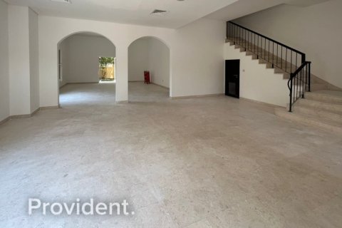 Villa en The Villa, Dubai, 5 dormitorios, № 2397 - foto 1