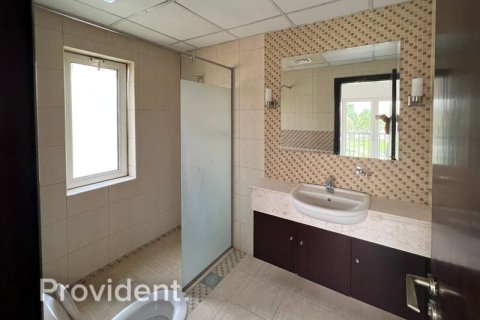 Villa en The Villa, Dubai, 5 dormitorios, № 2397 - foto 23