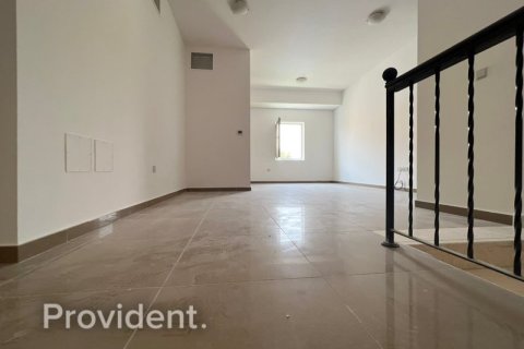 Villa en The Villa, Dubai, 5 dormitorios, № 2397 - foto 8