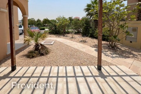 Villa en The Villa, Dubai, 5 dormitorios, № 2397 - foto 19