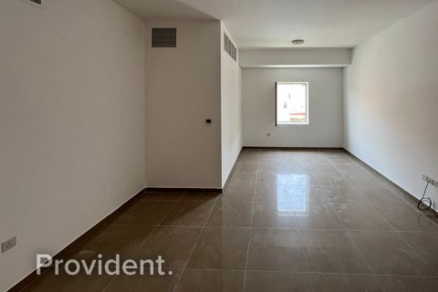 Villa en The Villa, Dubai, 5 dormitorios, № 2397 - foto 10
