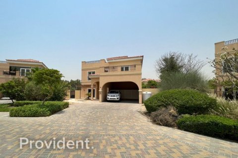 Villa en The Villa, Dubai, 5 dormitorios, № 2397 - foto 21