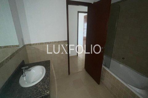 Apartment in Sadaf, Jumeirah Beach Residence, Dubai 2 bedrooms, 129 sq.m. № 45885 - photo 14