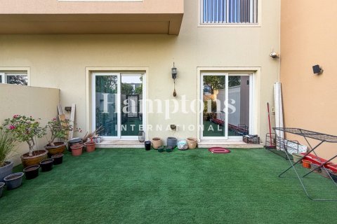 Снять в аренду таунхаус в Amaranta, Dubai Land, Дубай: 3 спальни, 161.35950458м², № 63238 - фото 8