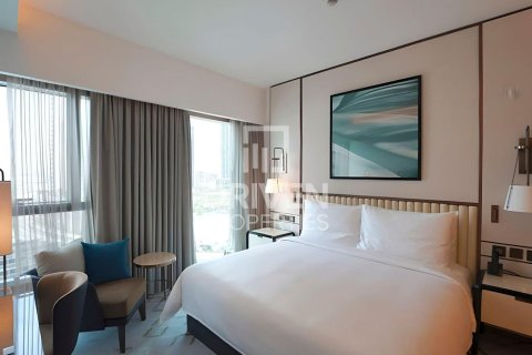 Снять в аренду квартиру в Address Harbour Point, Dubai Creek Harbour (The Lagoons), Дубай: 1 спальня, 73.39м², № 128475 - фото 6