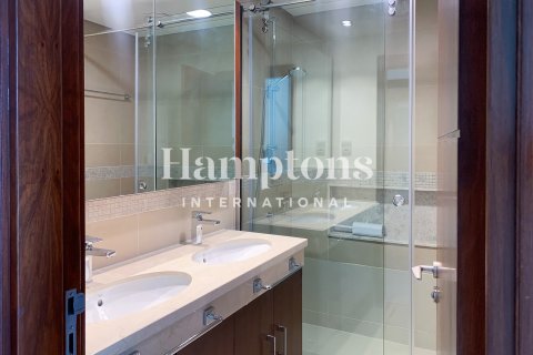 Apartment in Downtown Dubai (Downtown Burj Dubai), Dubai 3 bedrooms, 180.13891700 sq.m. № 96093 - photo 15