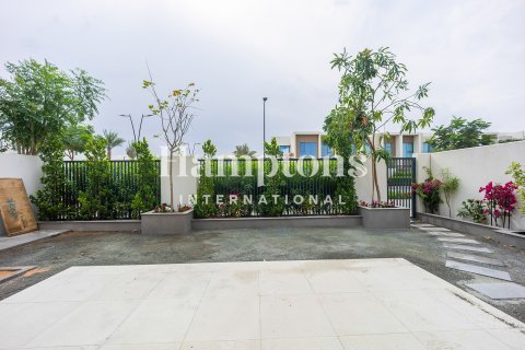 Снять в аренду таунхаус в Al Manara, Jumeirah Village Triangle, Дубай: 4 спальни, 208.56723500м², № 96098 - фото 7