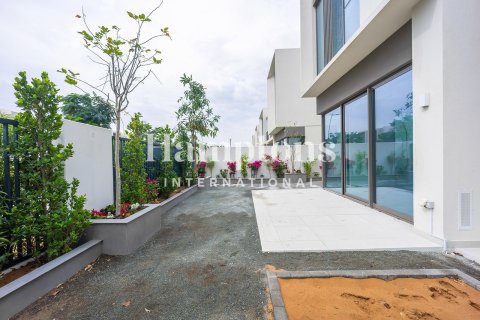 Снять в аренду таунхаус в Al Manara, Jumeirah Village Triangle, Дубай: 4 спальни, 208.56723500м², № 96098 - фото 10