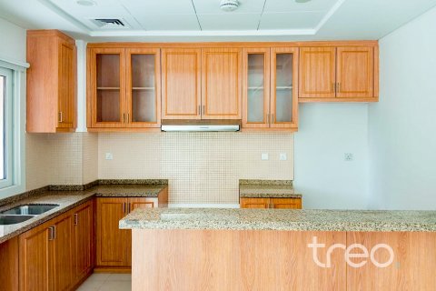 Villa in Bella Casa, Serena, Dubai 3 bedrooms, 188.78 sq.m. № 120059 - photo 2