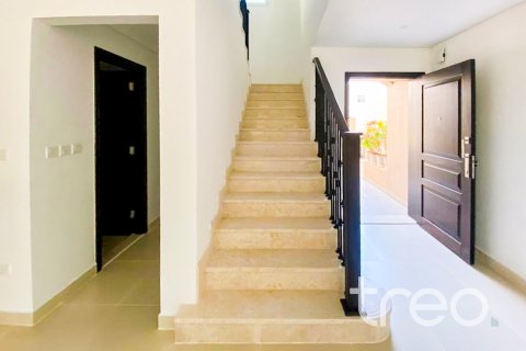 Villa in Bella Casa, Serena, Dubai 3 bedrooms, 188.78 sq.m. № 120059 - photo 4