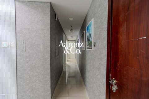Снять в аренду квартиру в Дубай Марине, Дубай: 3 спальни, 116м², № 135110 - фото 5