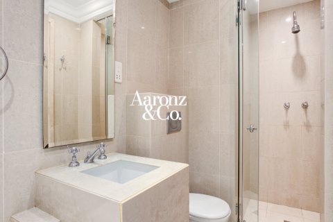 Apartment in Old Town, Dubai 1 bedroom, 98 sq.m. № 135112 - photo 3