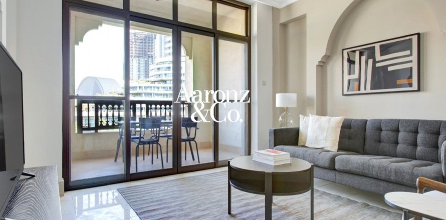 Apartment in Old Town, Dubai 1 bedroom, 98 sq.m. № 135112