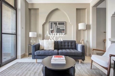 Apartment in Old Town, Dubai 1 bedroom, 98 sq.m. № 135112 - photo 11