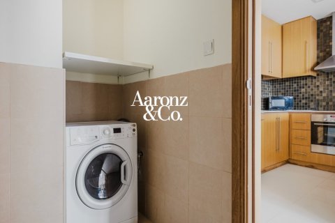 Apartamento en Iris Blue, Dubai Marina, Dubai, 2 dormitorios, 123 m², № 135113 - foto 2