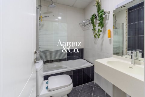 Снять в аренду квартиру в Дубай Марине, Дубай: 3 спальни, 116м², № 135111 - фото 3