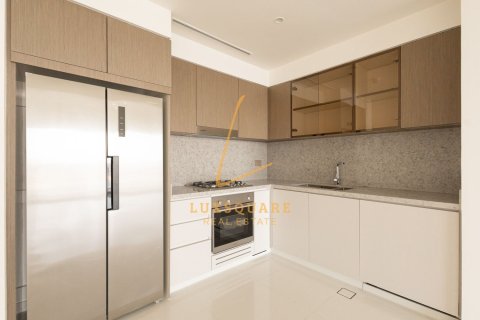 Apartment in EMAAR Beachfront, Dubai Harbour, Dubai 2 bedrooms, 128 sq.m. № 135118 - photo 13