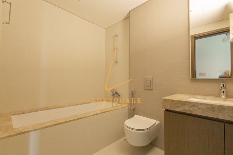 Apartment in EMAAR Beachfront, Dubai Harbour, Dubai 2 bedrooms, 128 sq.m. № 135118 - photo 6