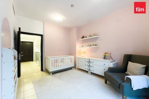 Townhouse in Dubai 4 bedrooms, 134.8 sq.m. № 70632 - photo 18