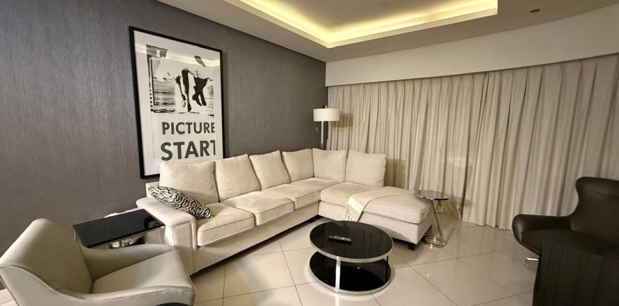 Квартира в Бизнес-Бэе, Дубай, 3 спальни, 162м², № 70636