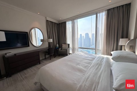 Apartment in Downtown Dubai (Downtown Burj Dubai), Dubai 3 bedrooms, 206.1 sq.m. № 107276 - photo 4