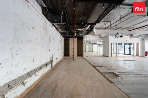 Shop in Dubai 123.6 sq.m. № 110168 - photo 2