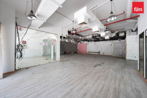 Shop in Dubai 123.6 sq.m. № 110168 - photo 3