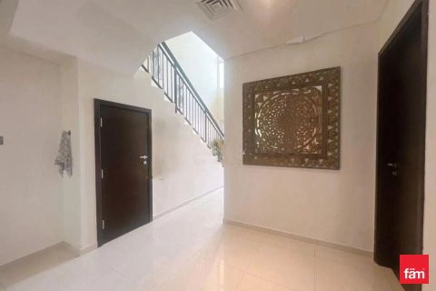 Townhouse in Dubai 4 bedrooms, 174.8 sq.m. № 107256 - photo 12