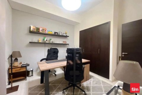 Townhouse in Dubai 4 bedrooms, 174.8 sq.m. № 107256 - photo 13