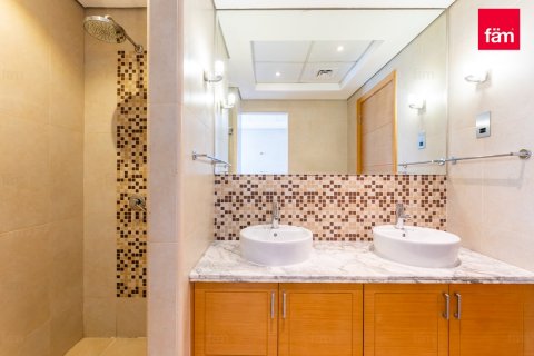 Villa en Dubai, 4 dormitorios, 1075.3 m², № 52294 - foto 17